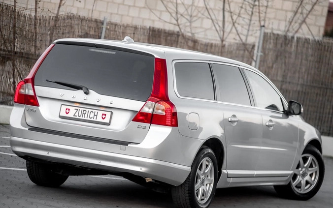 Volvo V70 cena 27900 przebieg: 276326, rok produkcji 2011 z Radom małe 631